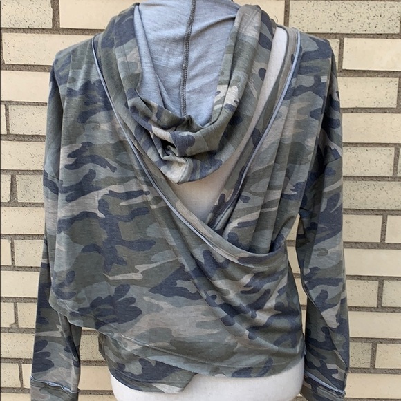 Camouflage Green Open Cross Over Back Design Hoodie Top - Picture 5 of 8